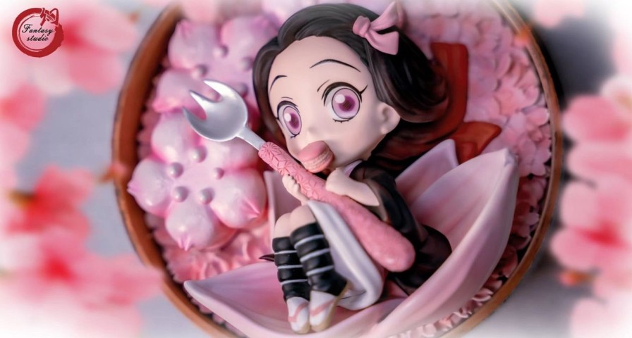 Anime Fantasy Studio Demon Slayer Gk Figures | [Pre-Order] Demon Slayer Gk Figures - Kamado Nezuko Eating Macaron Gk1509 | Gk Figure